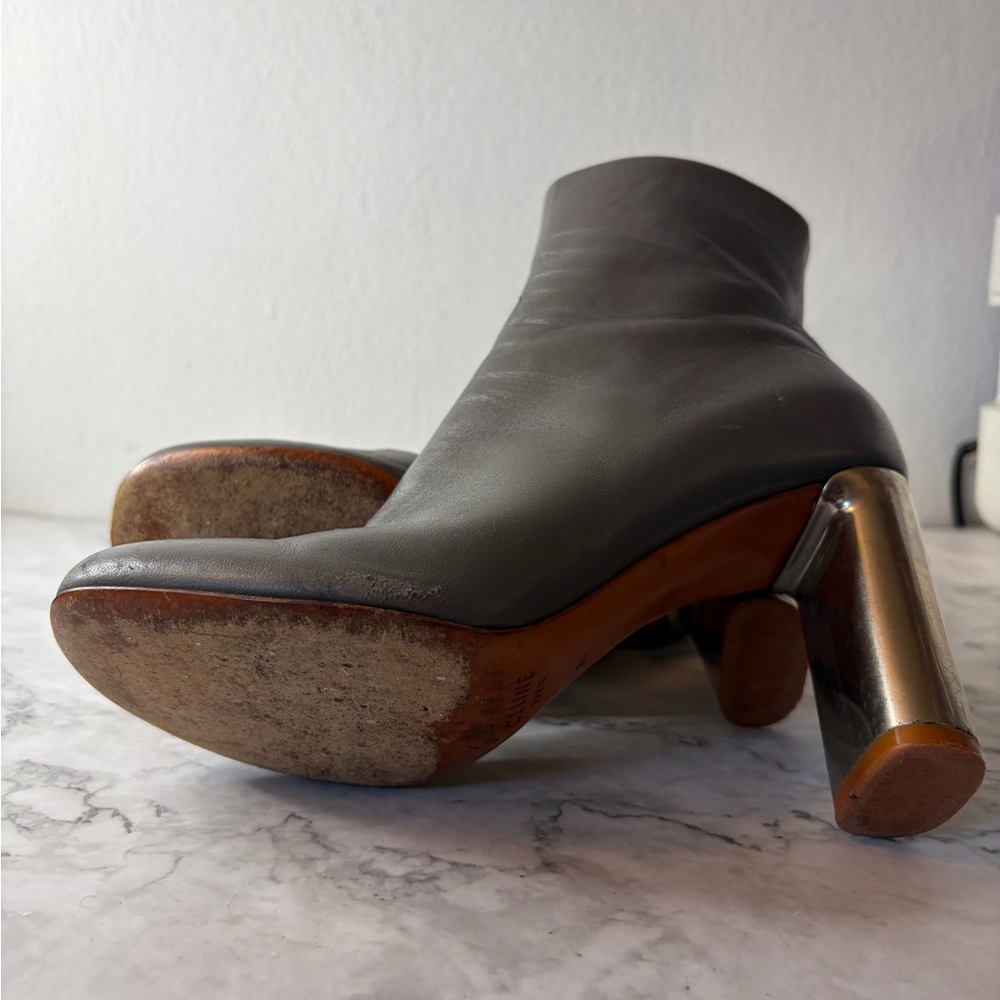 Celine Gray Leather Boots comfortable fit for any occasion - Picture 12 of 15